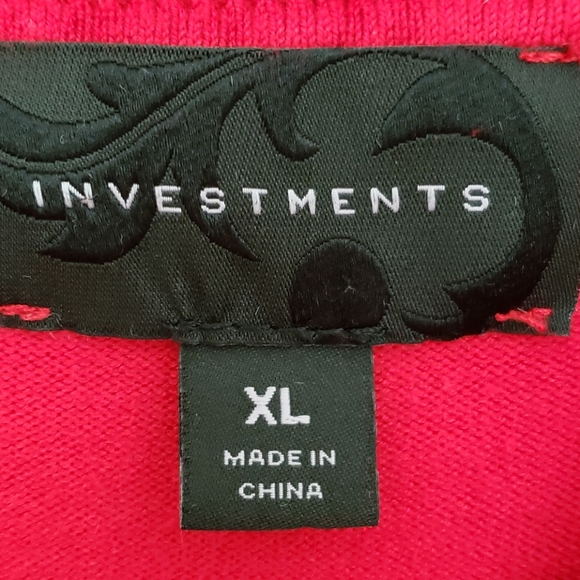 Red Sweater - Picture 3 of 3